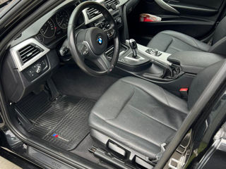 BMW 3 Series foto 7