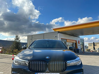 BMW 7 Series foto 3