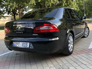 Skoda Superb foto 3