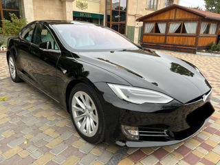 Tesla Model S foto 4