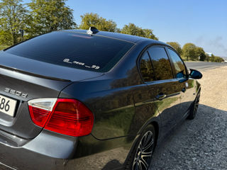 BMW 3 Series foto 3