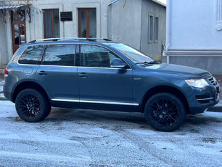 Volkswagen Touareg foto 3