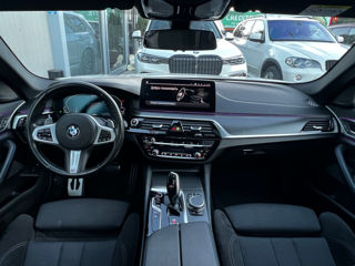 BMW 5 Series foto 16