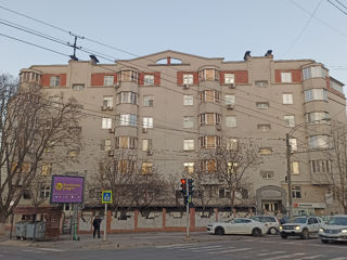 Apartament cu 3 camere, 160 m², Centru, Chișinău foto 10