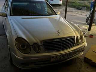 Mercedes E-Class foto 3