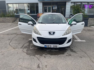 Peugeot 207 foto 2