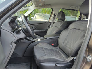 Renault Grand Scenic foto 8