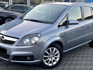 Opel Zafira foto 3