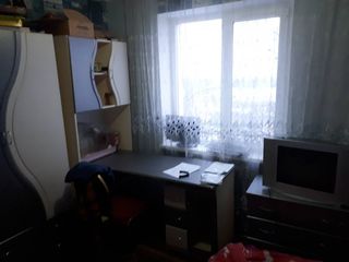 Apartamet 4 odai +subsol+lot de pamint in curte foto 7