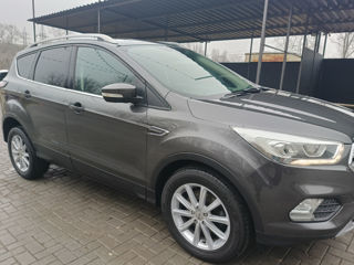 Ford Kuga foto 8