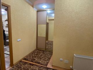 Apartament cu 2 camere, 55 m², Buiucani, Chișinău foto 4