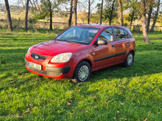 KIA Rio foto 4