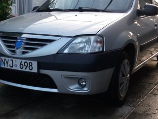 Dacia Logan foto 1