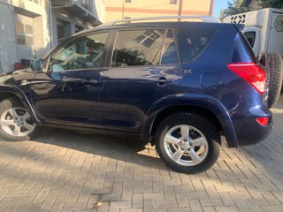 Toyota Rav 4 foto 3