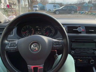 Volkswagen Jetta foto 5