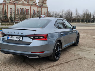 Skoda Superb foto 3