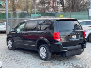 Dodge Grand Caravan foto 4