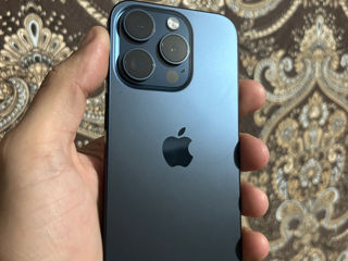 iPhone 15 pro 256gb