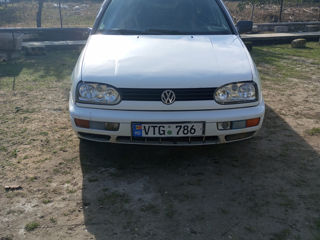 Volkswagen Golf foto 1