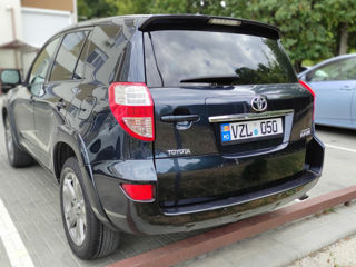 Toyota Rav 4 foto 3