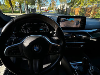 BMW 5 Series foto 8