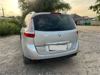 Renault Grand Scenic foto 3