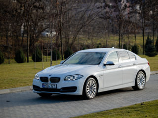 BMW 5 Series foto 4