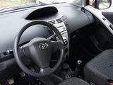 Toyota Yaris foto 1