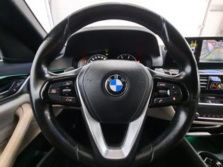 BMW 5 Series foto 9