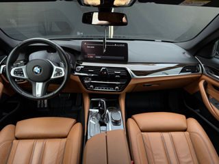 BMW 5 Series foto 10