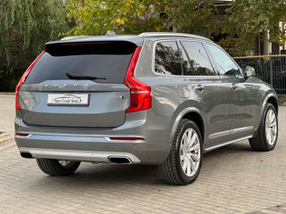 Volvo XC90 foto 8