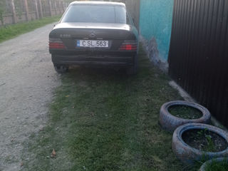 Mercedes Series (W124) foto 3