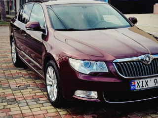 Skoda Superb foto 3