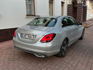 Mercedes C-Class foto 2