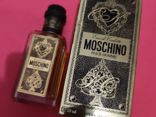 Moschino pour homme