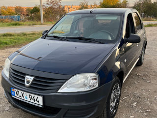 Dacia Logan foto 2