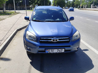 Toyota Rav 4 foto 4