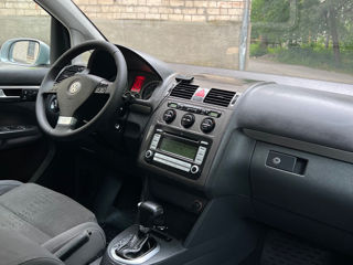 Volkswagen Touran фото 5