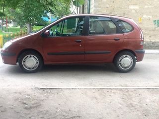 Renault Scenic foto 2