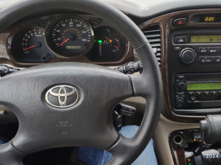 Toyota Highlander foto 7