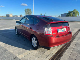 Toyota Prius foto 2