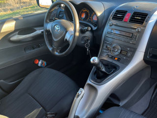 Toyota Auris foto 8