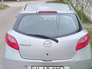 Mazda 2 foto 2