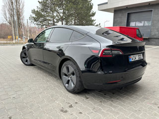 Tesla Model 3 foto 6