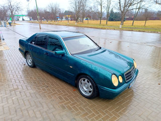 Mercedes E-Class