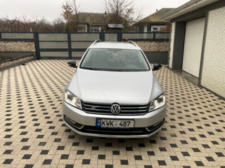 Volkswagen Passat foto 2