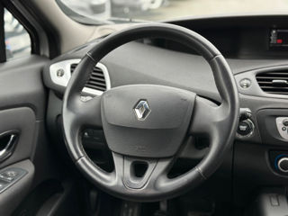 Renault Grand Scenic foto 12