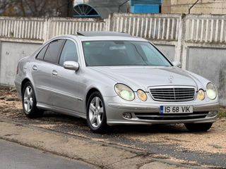 Mercedes E-Class foto 2