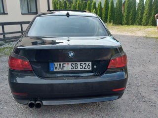 BMW 5 Series foto 4