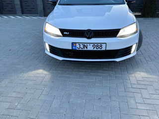 Volkswagen Jetta foto 2